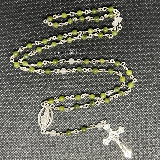 China jade and white jade rosary